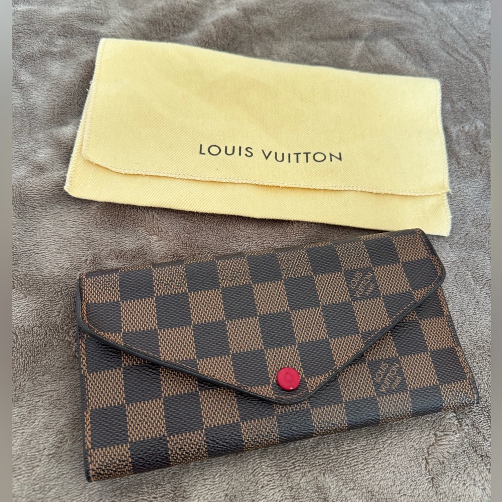 Louis Vuitton  Wallet